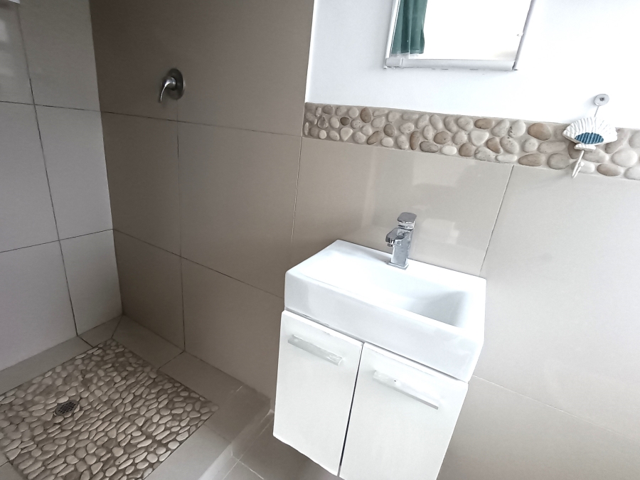 To Let 3 Bedroom Property for Rent in Blouberg Sands Western Cape